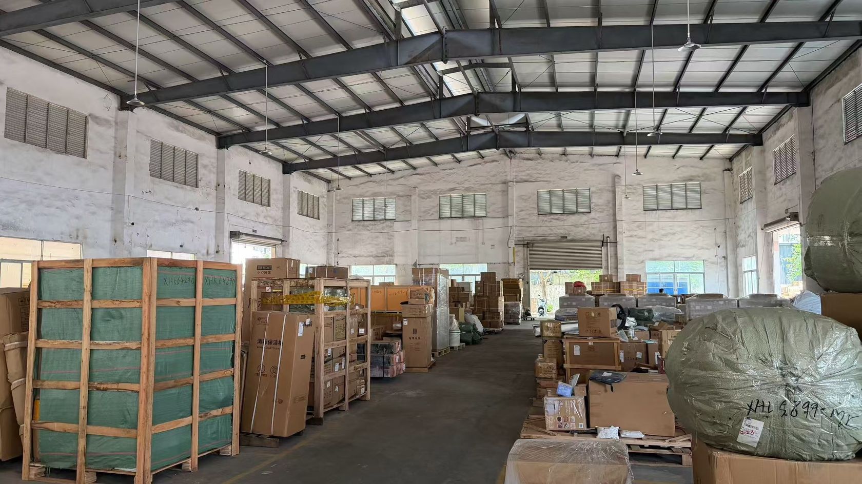 Export crating for oversized furniture